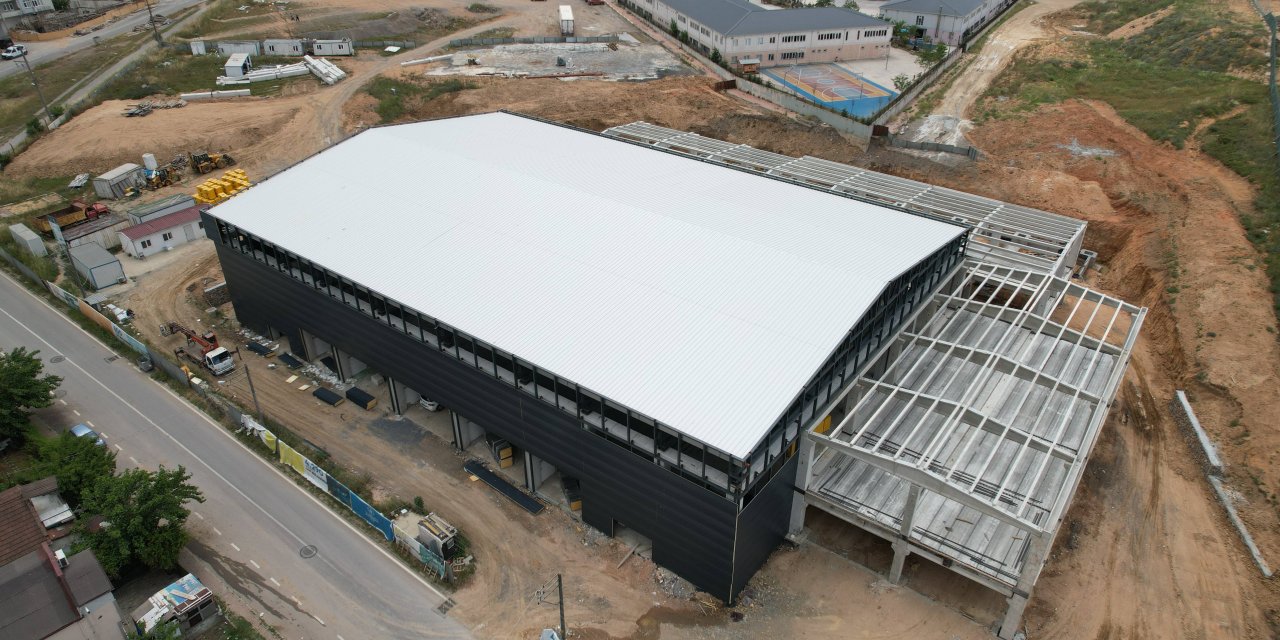 Spor salonunda yan panel montajı