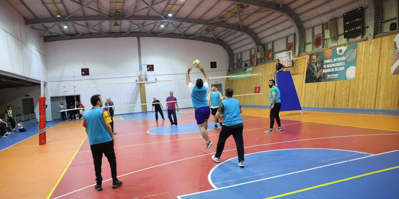 AK Parti Darıca’da voleybol heyecanı