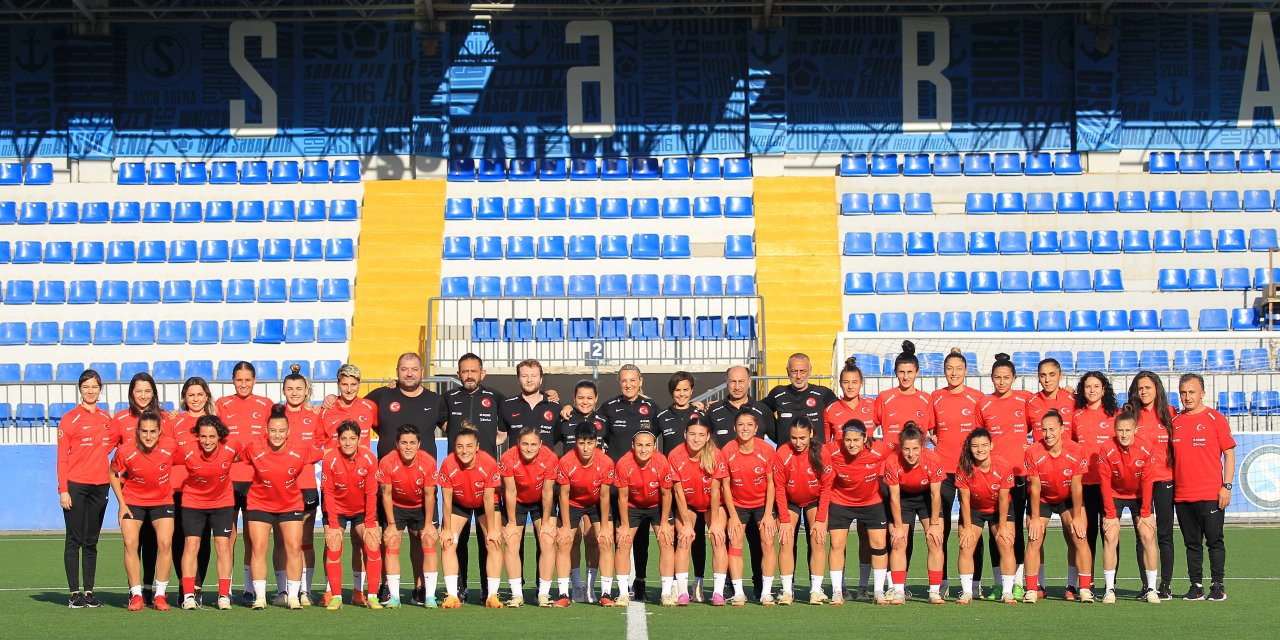 Kadın A Milli Takım, Azerbaycan’da ilk idmanını yaptı