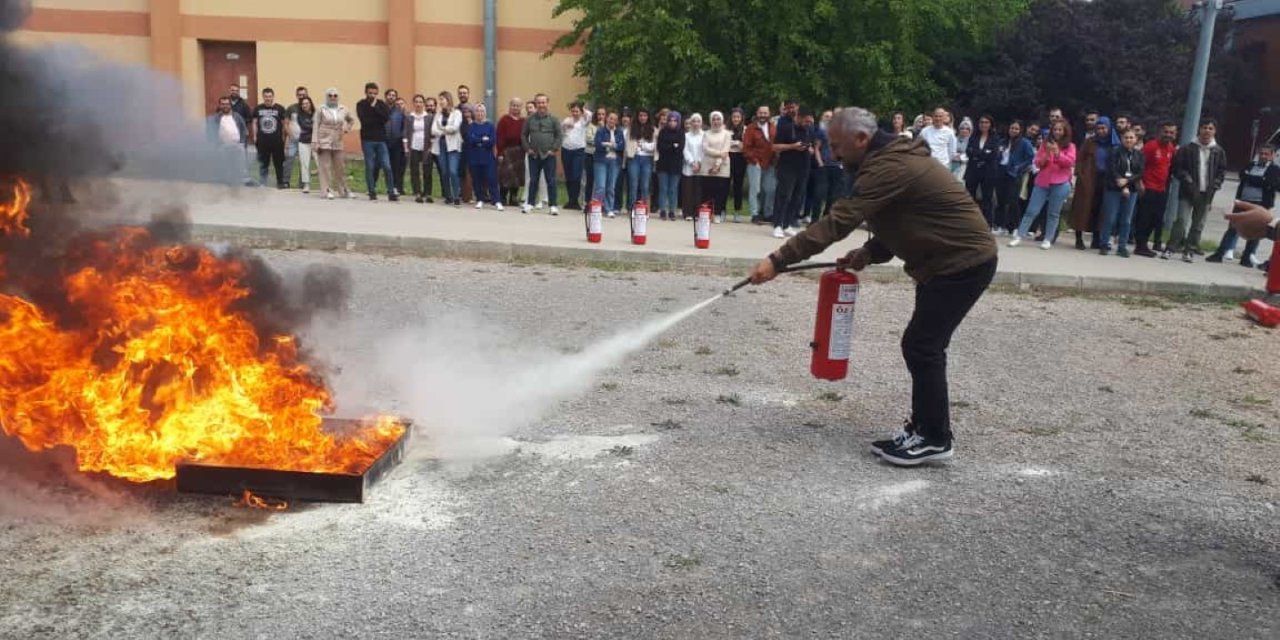 Gençlere İtfaiye eğitimi