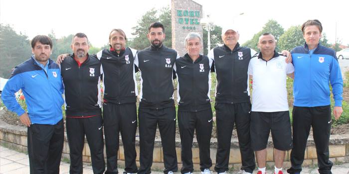 Gebzespor teknik menajeri Halim Ceyran net konuştu:     Hakaret olmadığı sürece  her türlü eleştiriye açığız