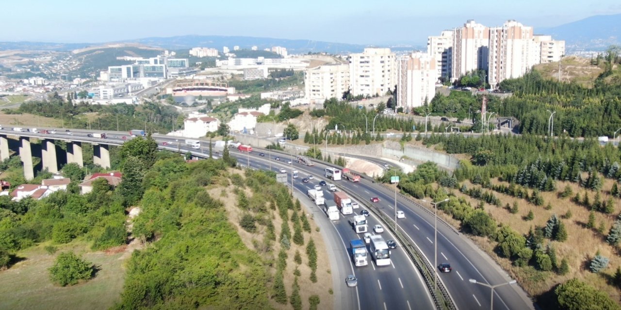 Tatilcilerin dönüş yolculuğu başladı