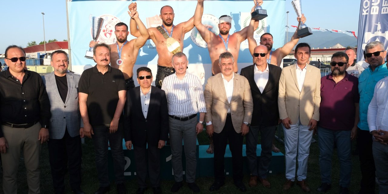 Altın kemerin sahibi Ali Gürbüz oldu