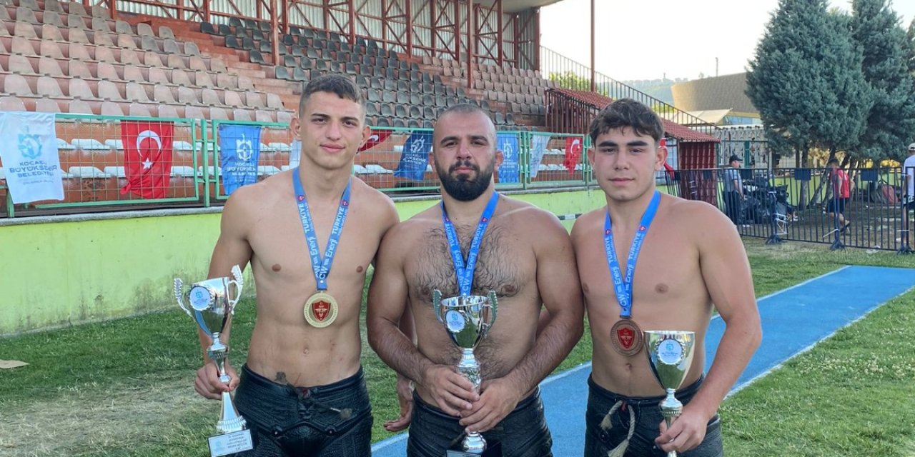 Güreş Takımı madalyaya doymuyor