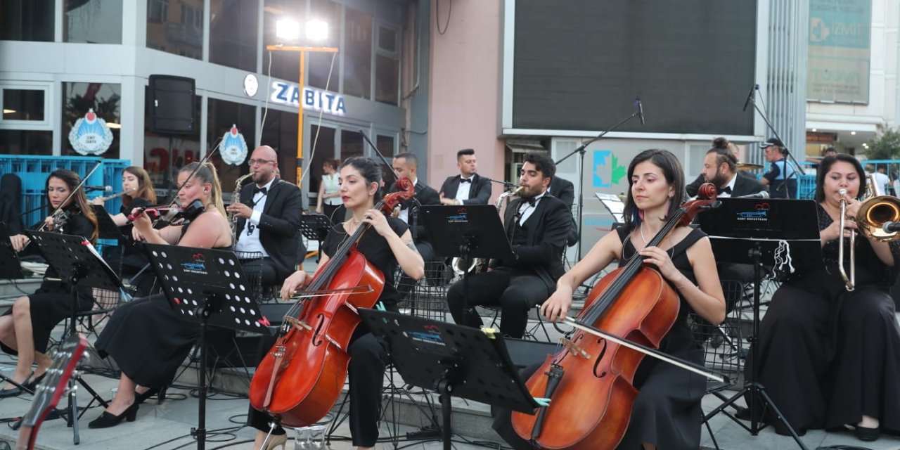 Kent Orkestrası’ndan muhteşem konser