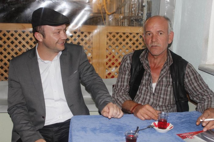 Ahmet Yeşil köylüden destek istedi