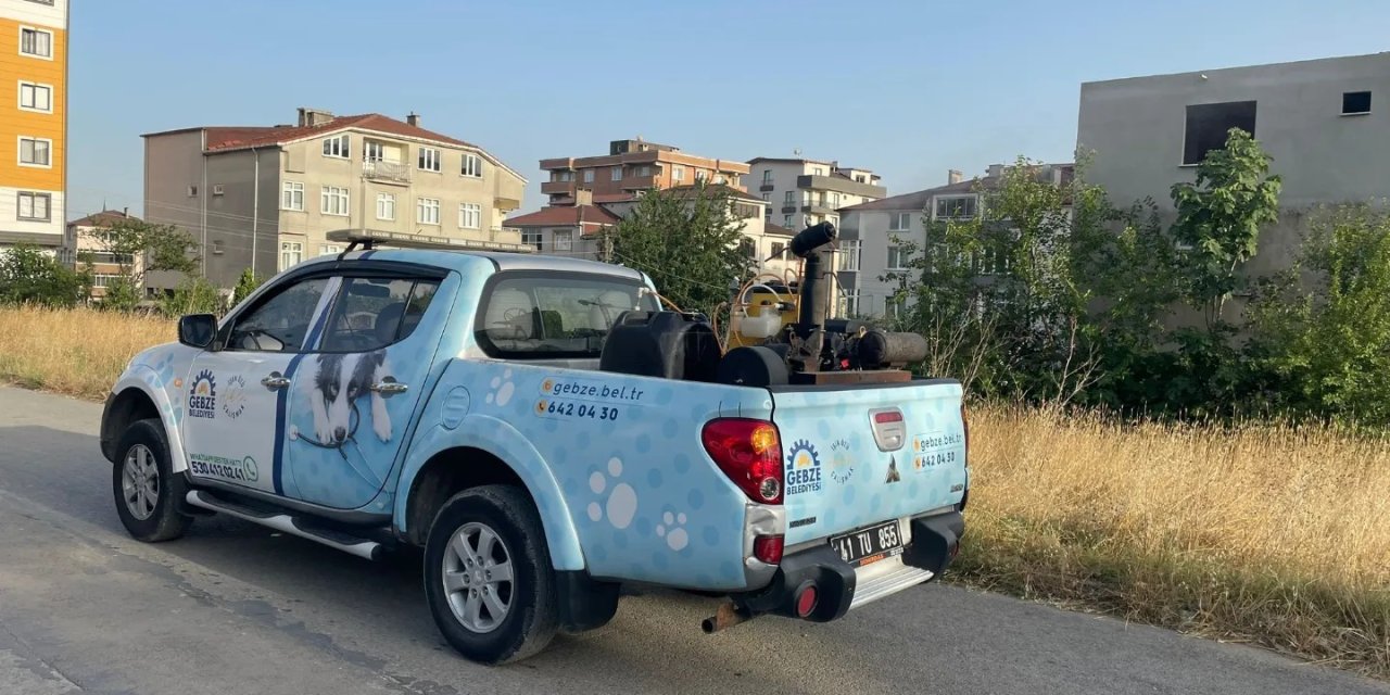 Gebze’de İlaçlama Çalışmaları Sürüyor