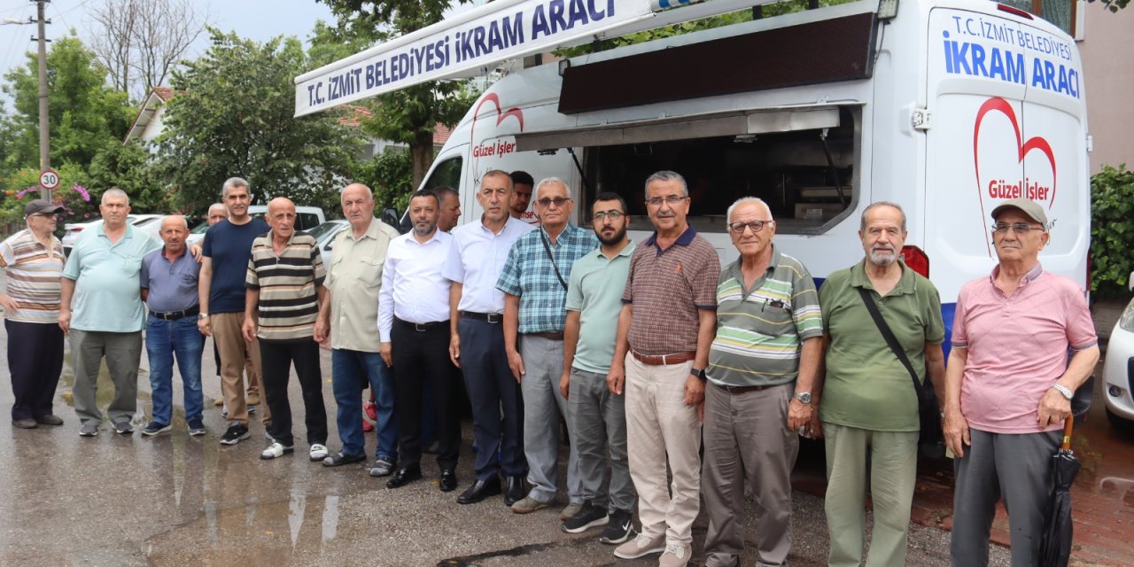 İzmit Belediyesi cemaat ile buluştu