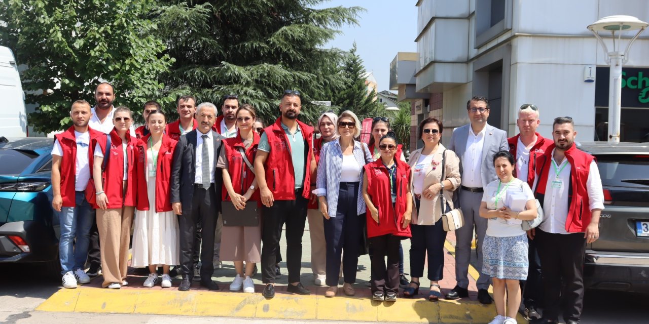 Çarşı Yapı AVM esnafının taleplerini dinledi