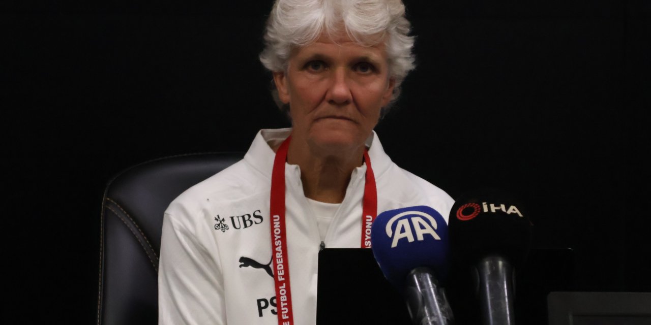 Pia Sundhage: “Kocaeli’de ortam ve saha harikaydı”