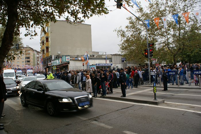 Mitingde bunlar tepki çekti