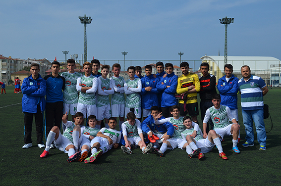 ŞAMPİYON TOPLANIYOR