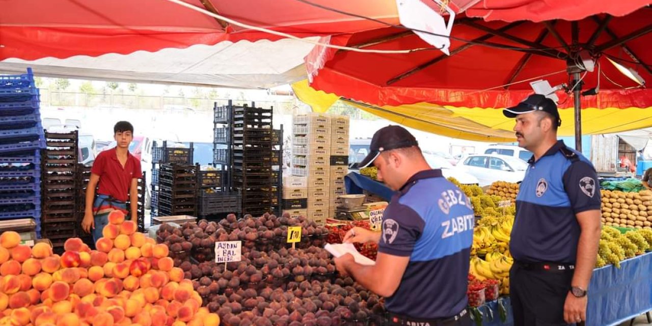 Zabıta semt pazarlarını denetliyor