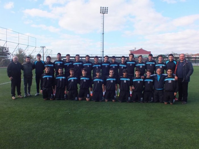 ŞAMPİYON SEZONU AÇTI