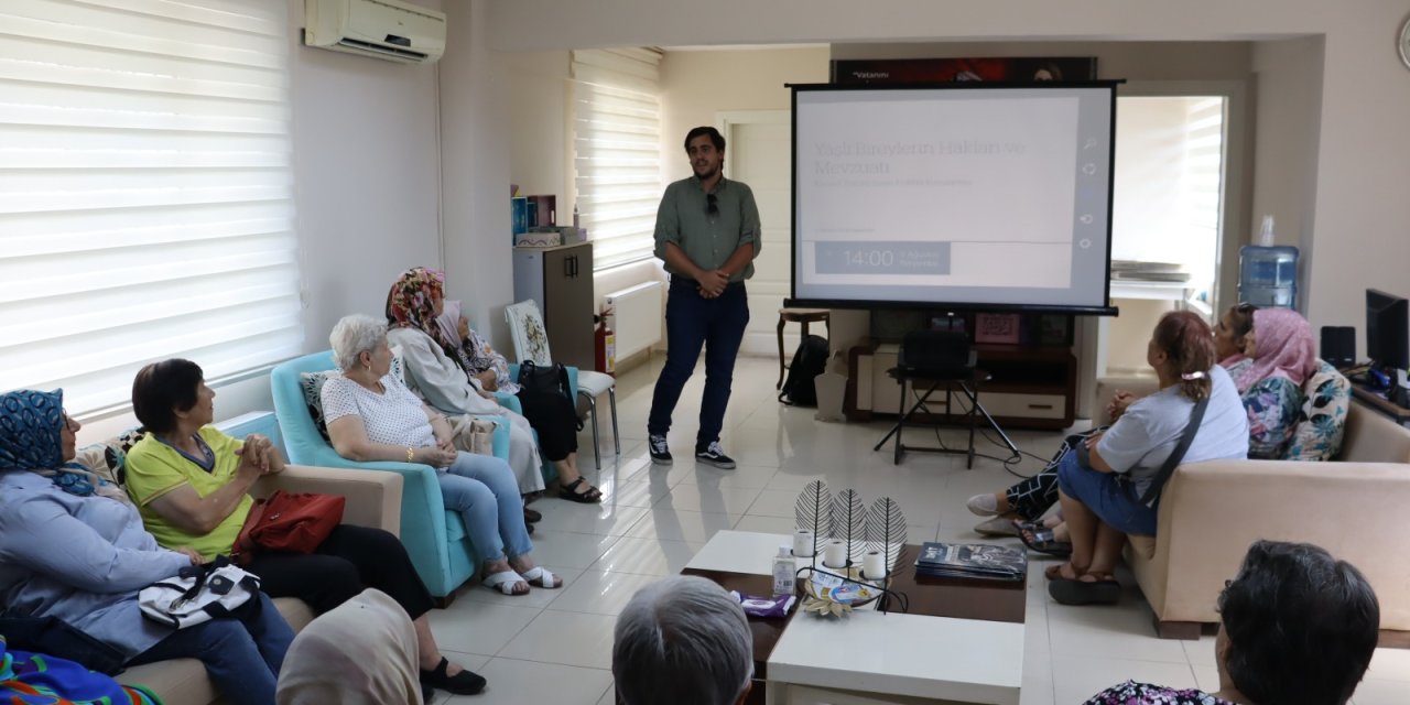 Asırlık Çınar Evin’de Seminer