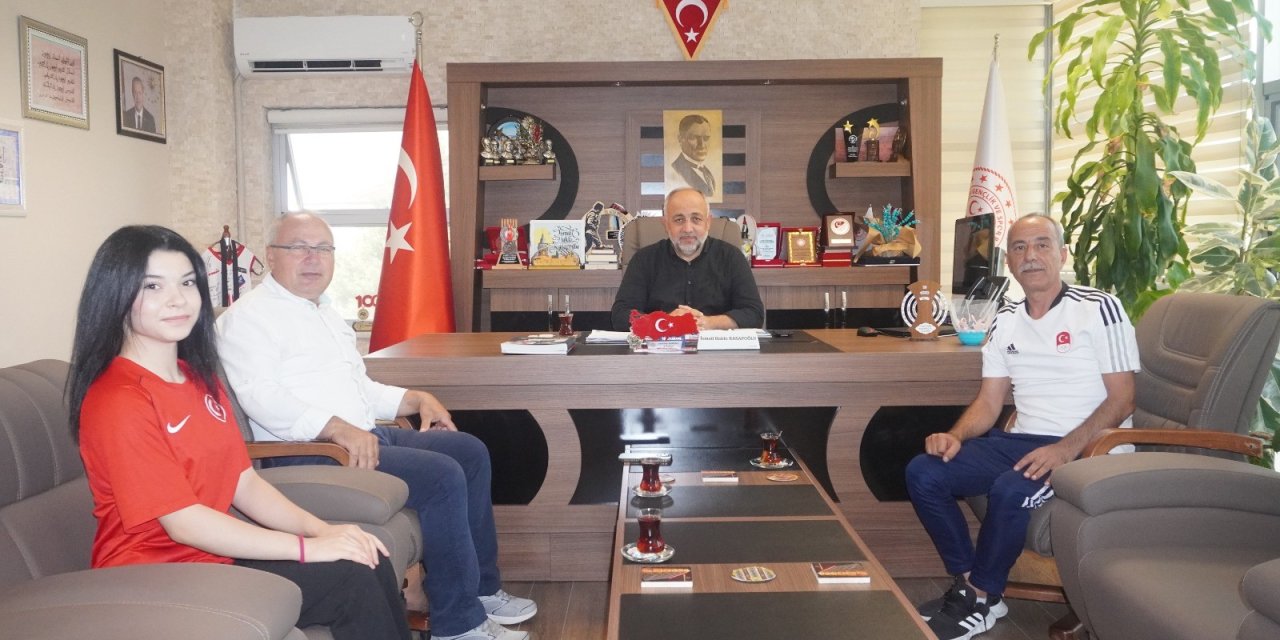 Dünya Şampiyonası için kampa katılıyor