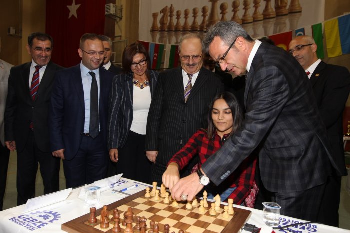 İlk hamle protokolden!