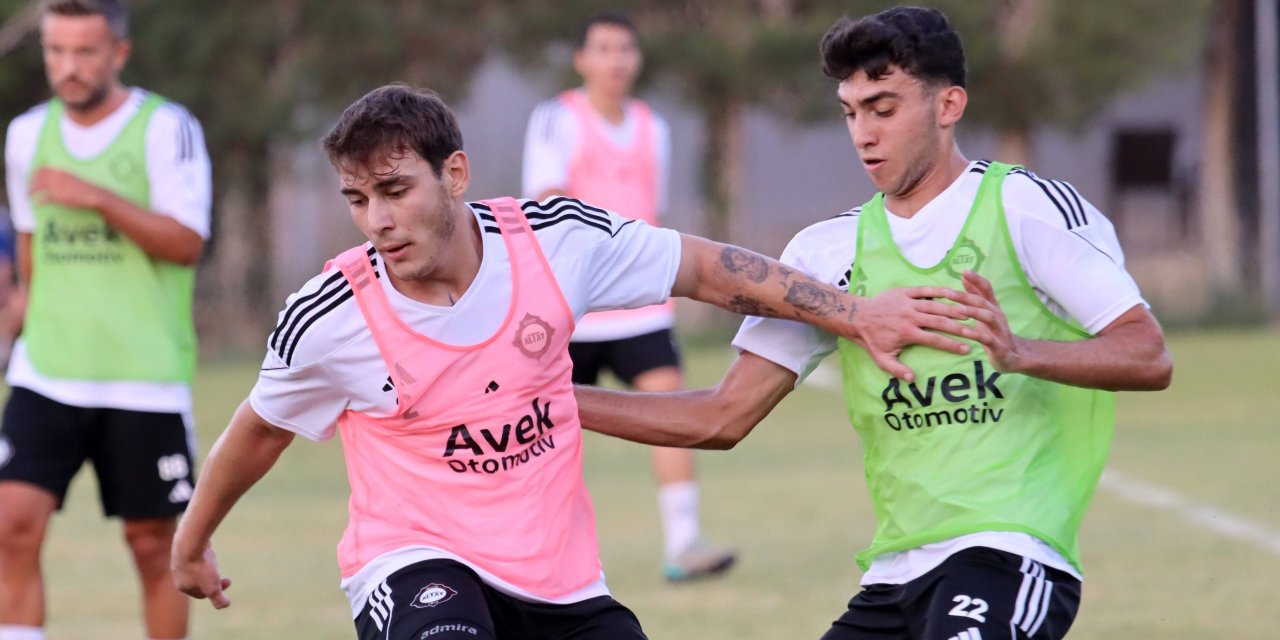 Altaylı Ali Solmaz'ın çapraz bağları yırtıldı