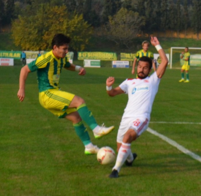 VAN CANAVARI DARICA: 3-0