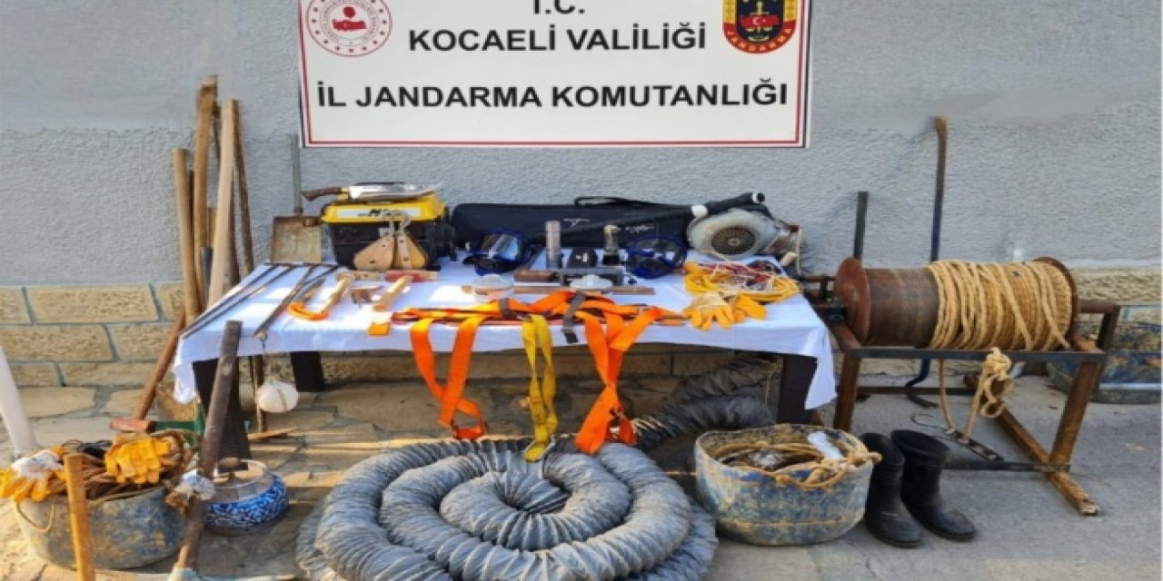 Tarihi eser kaçakçıları yakalandı