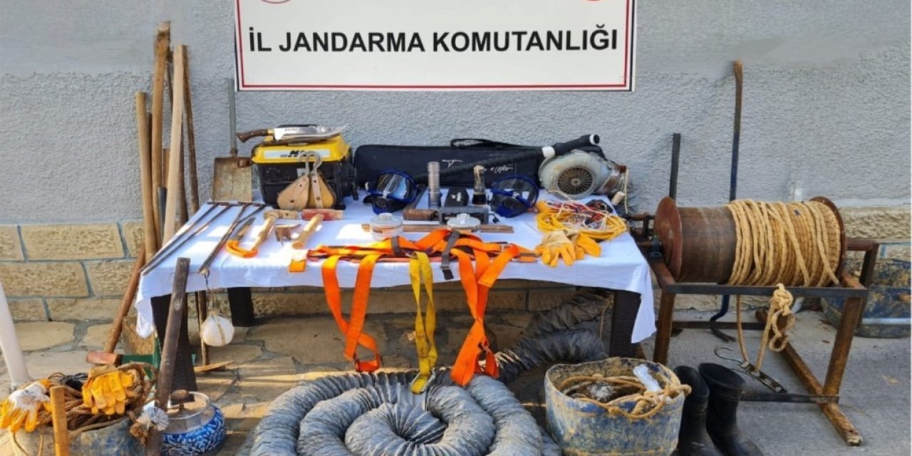 Kaçak elektronik sigara ve puro ele geçirildi
