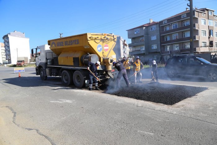 Gebze’de yollar kışa hazırlanıyor