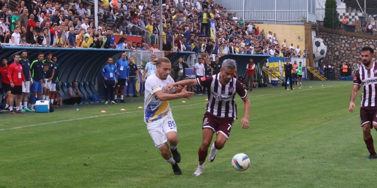 -TFF 2. Lig: Belediye Derincespor: 1 - Elazığspor: 1