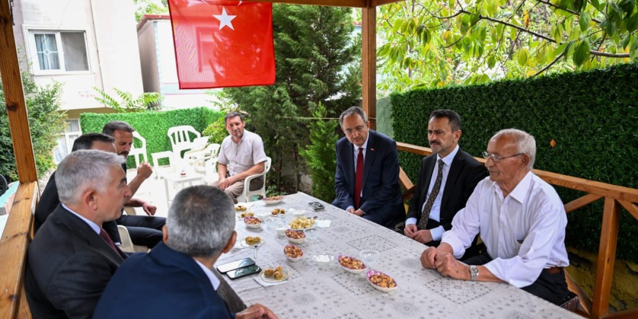 Vali Aktaş’tan şehit ailesine ziyaret