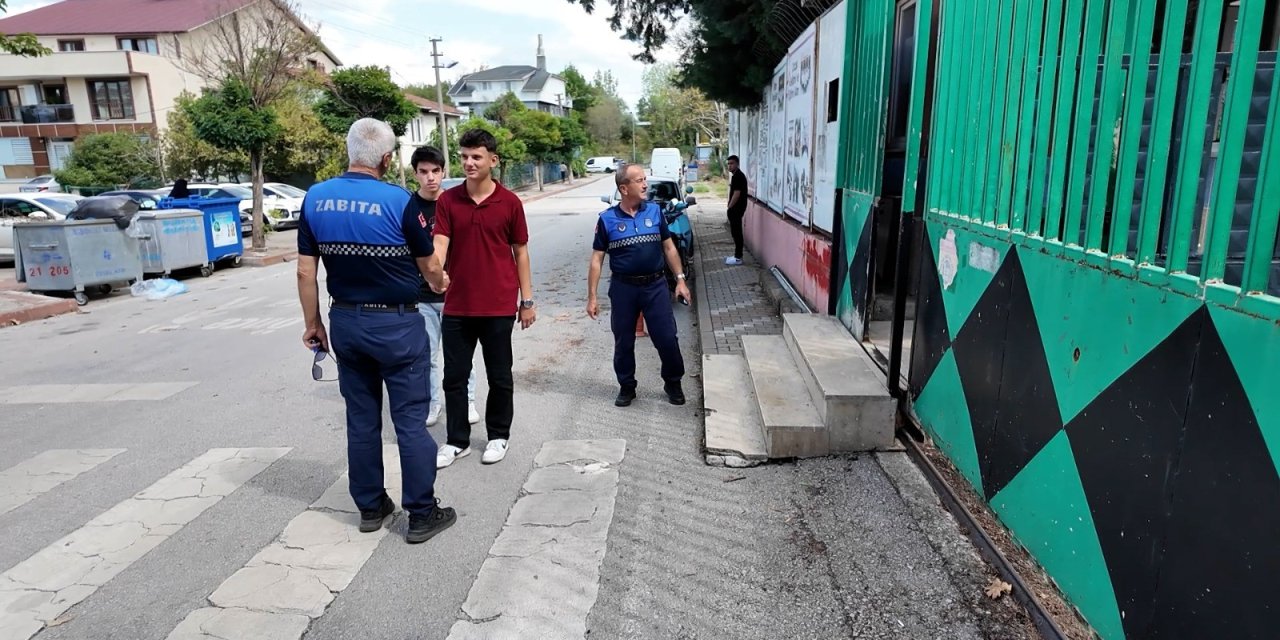 Zabıta ekipleri öğrenciler için görevde