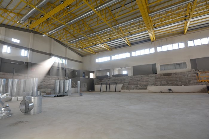 KANDIRA KAPALI SPOR SALONU TAMAMLANIYOR