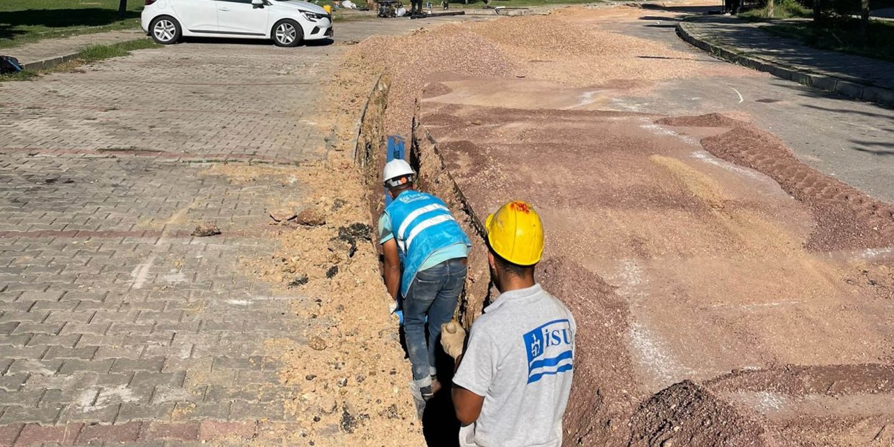 Şekerpınar’da 2 kilometre  içme suyu hattı yenilendi