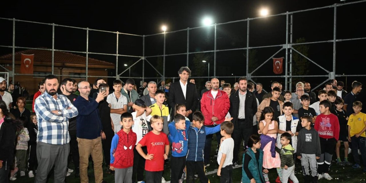 Kadıköyspor'un kupası Başkan Kocaman'dan