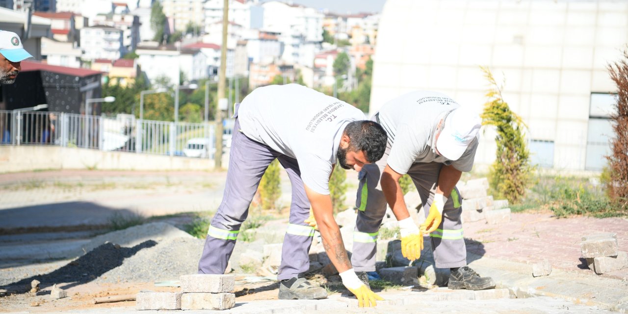 Fen işleri ekipleri sahada çalışıyor