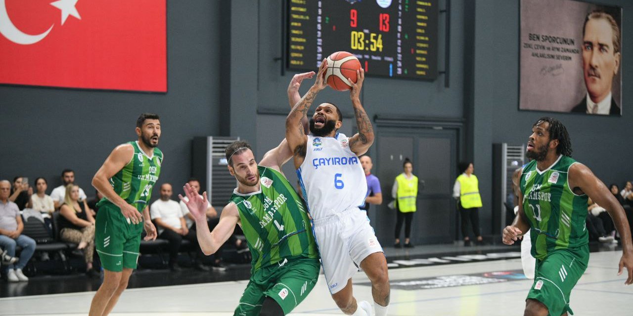 Çayırova Belediyesi  üçüncü galibiyetini aldı