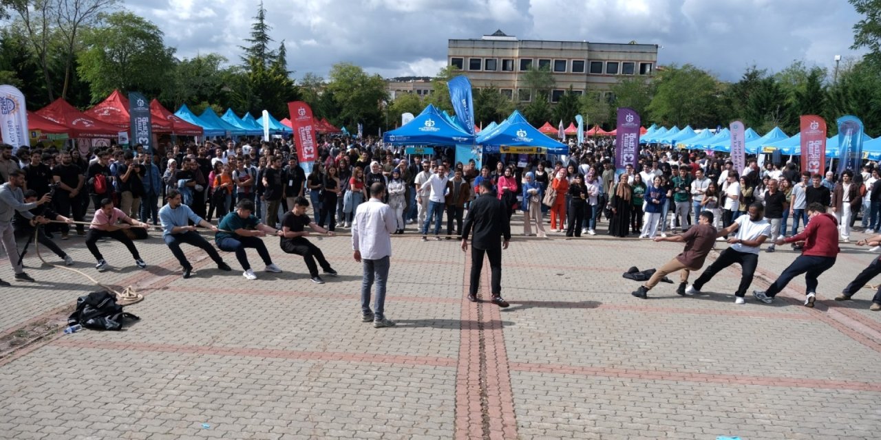 KOÜ’lü gençler tanışıyor