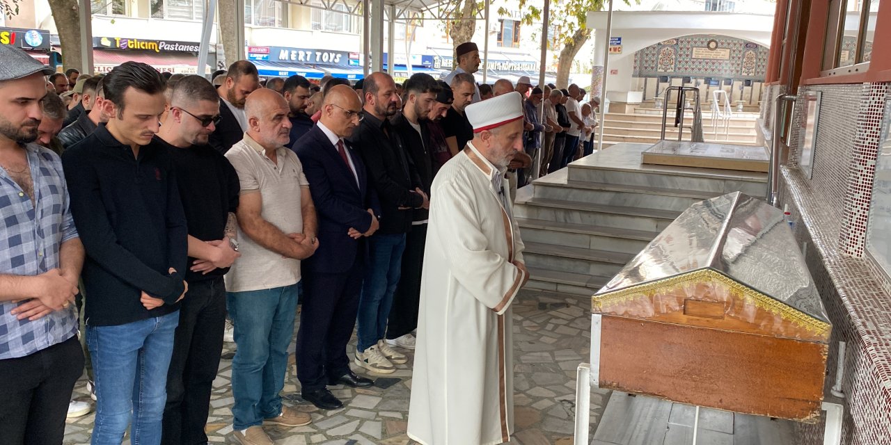 Otobüste katledilmişti, toprağa verildi