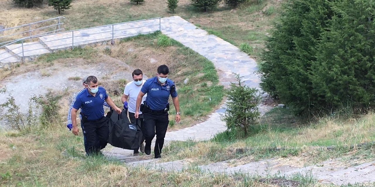 83 gün önce cesedi bulunmuştu, toprağa verildi