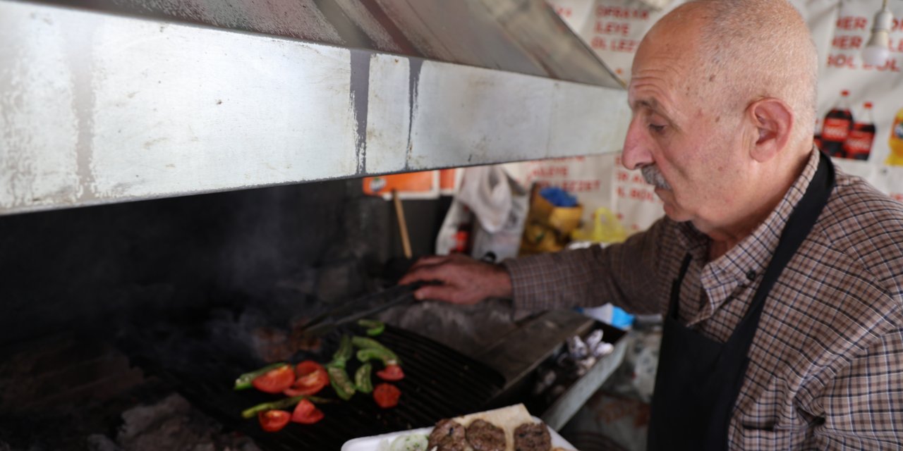 60 yıllık geleneğin son temsilcisi