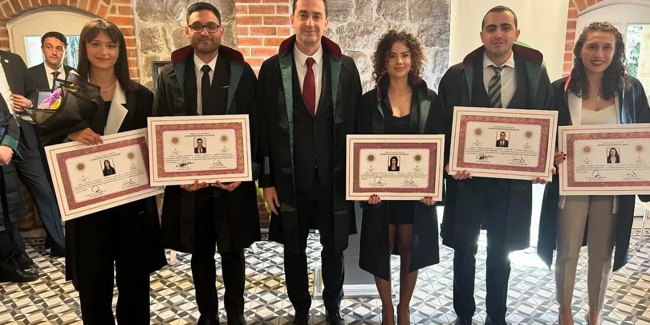 Genç avukatlar yemin etti