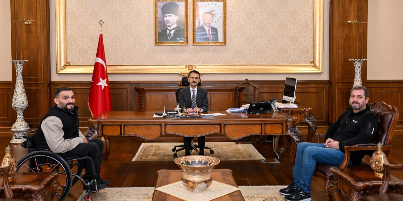 Engelliler Basketbol Kulübünden  Vali Aktaş’a ‘Tebrik’ Ziyareti