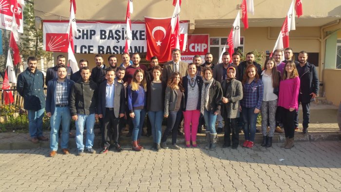 CHP’nin gençler kahvaltıda buluştu