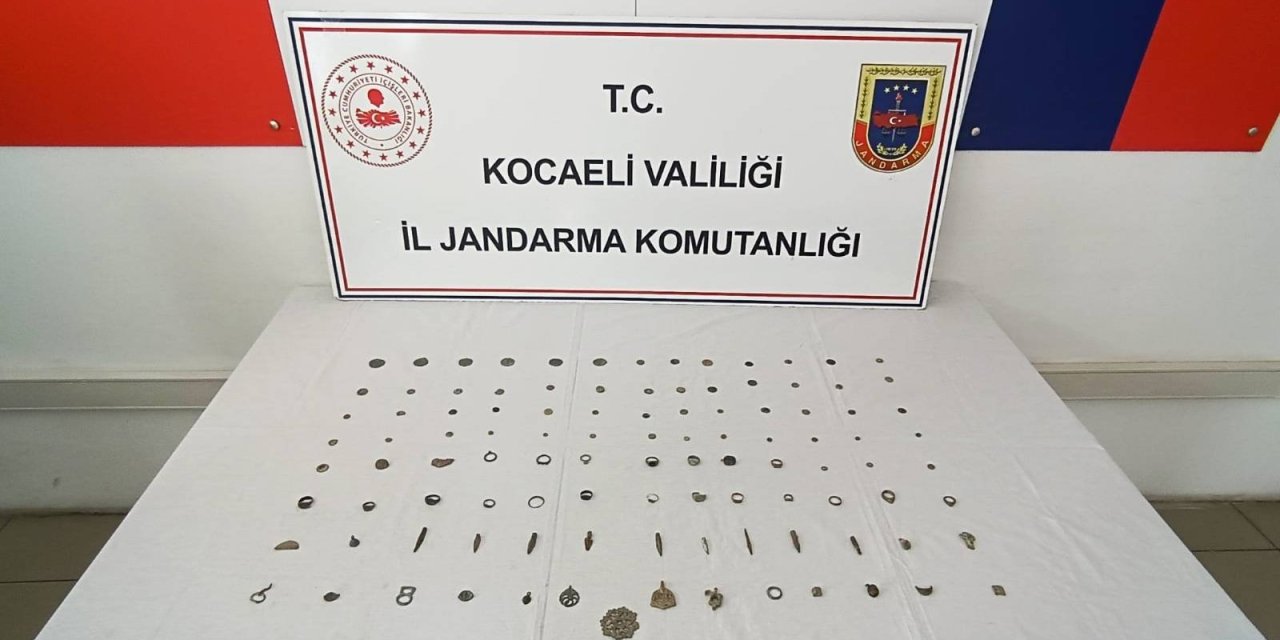 Kocaeli'de  105 parça tarihi eser ele geçirildi