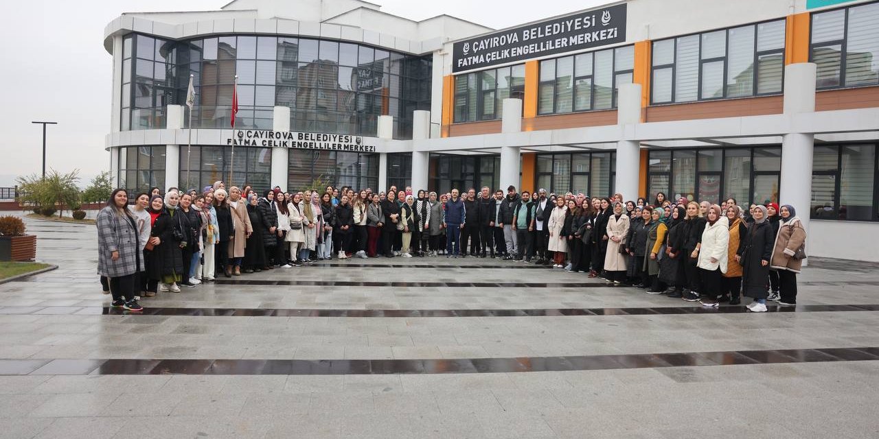 Çiftçi, bilgievleri öğretmenleriyle yürüyüş yaptı