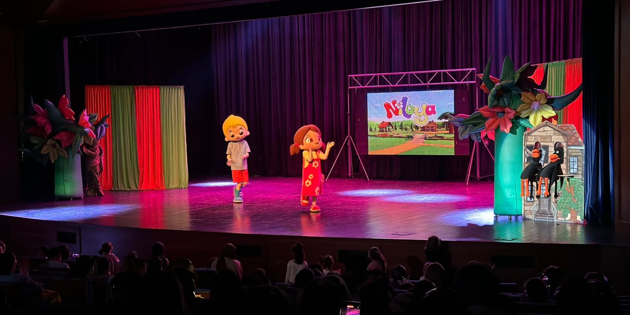 Niloya ve Arkadaşları Kocaeli'ye Geliyor