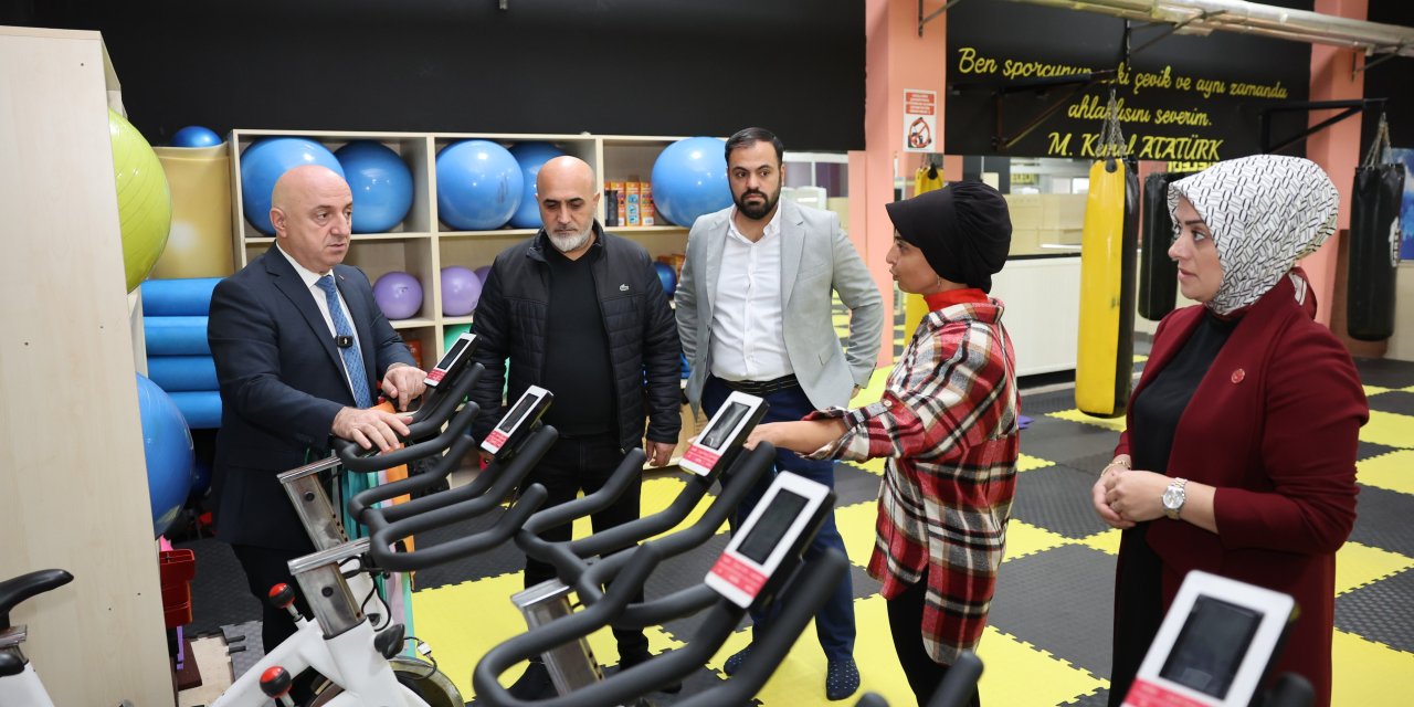 Başkan Bıyık, kadınlar  yüzme havuzunu inceledi