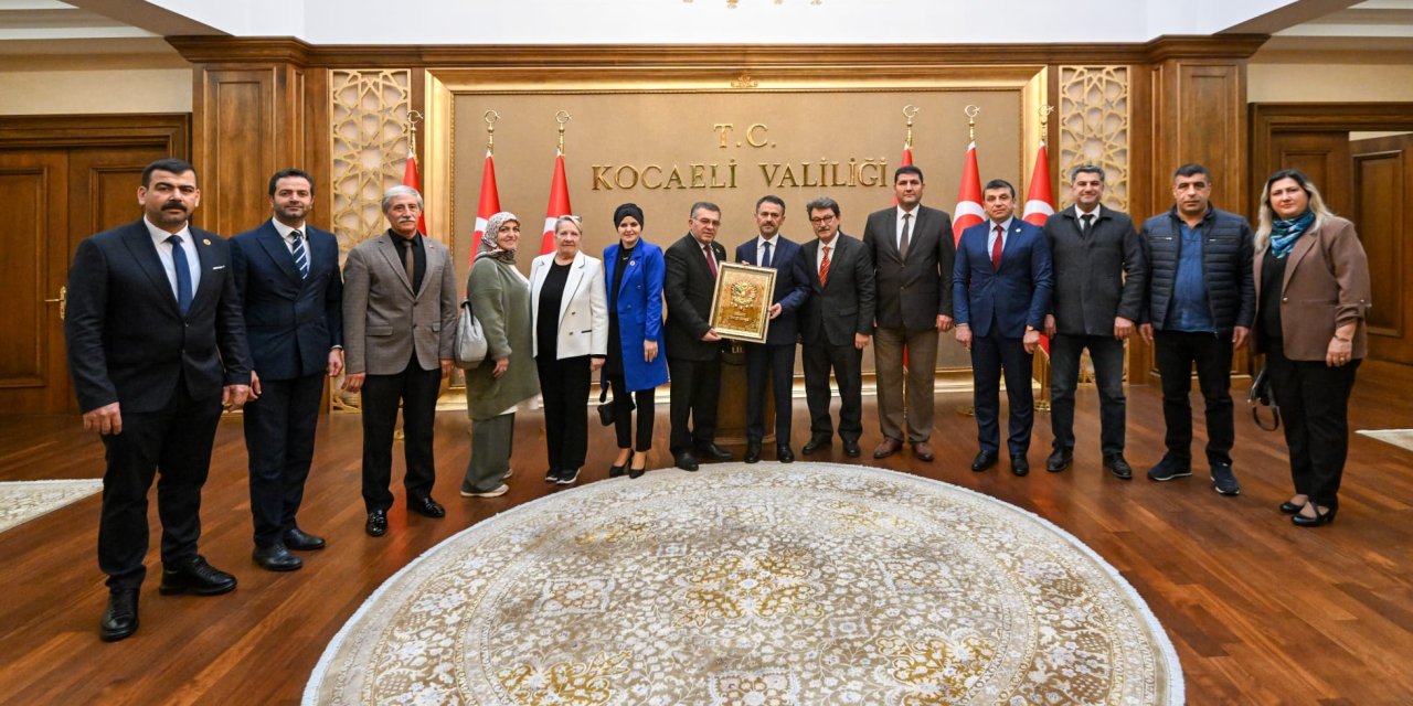 Darıcalı Muhtarlar Vali Aktaş’ı Ziyaret Etti