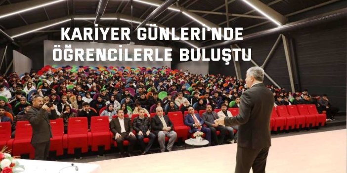 Kariyer Günleri'nde Öğrencilerle Buluştu