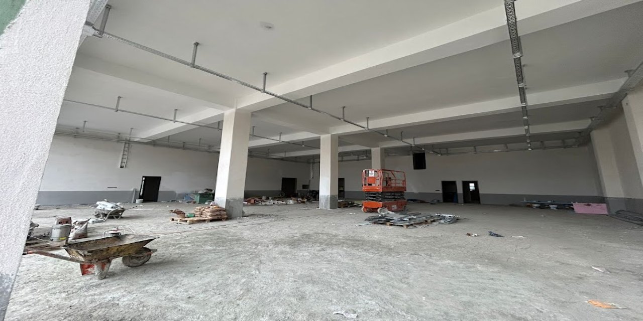 İtfaiye binasında çalışmalar sürüyor