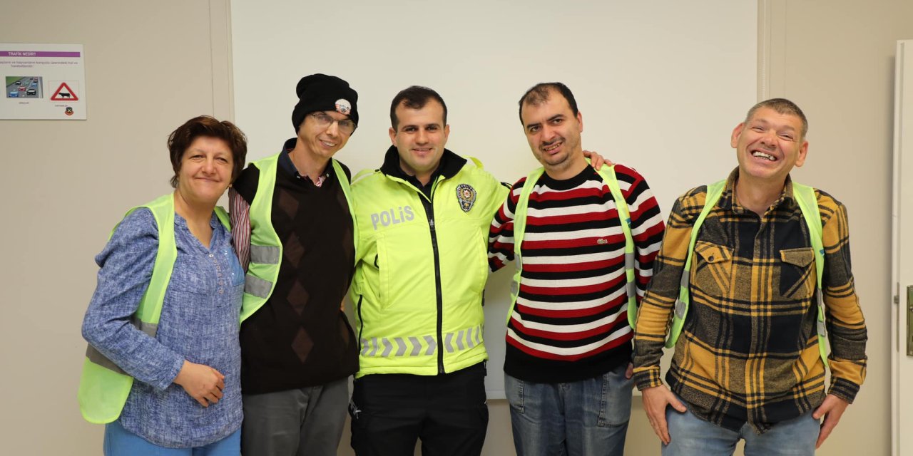 Karamürsel’de 3 Aralık Engelliler Günü Kutlandı