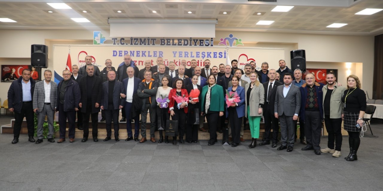 İzmit Belediyesi’nin muhtarlarla toplantısı